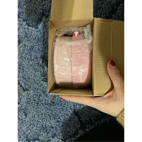 Brand New Silicone 3 in 1 Makeup Cleaning Bowl Storage Container - Picture 2 of 3